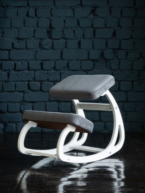 Балансирующий коленный стул Конёк Горбунёк (Белый) в Игриме - igrim.ok-mebel.com | фото 2