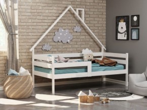 Детская кровать-домик из массива березы Соня-2 (800*1600) Белый/Лак в Игриме - igrim.ok-mebel.com | фото