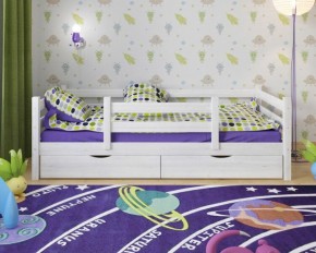 Детская кровать из массива березы Соня-5 (Белый/Лак) в Игриме - igrim.ok-mebel.com | фото 1