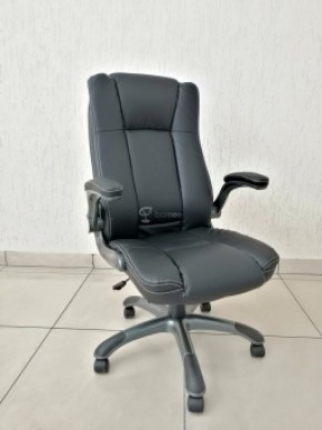Кресло Barneo K-24 для руководителя (черная экокожа) в Игриме - igrim.ok-mebel.com | фото