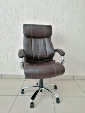 Кресло Barneo K-303 для руководителя (коричневая экокожа) в Игриме - igrim.ok-mebel.com | фото